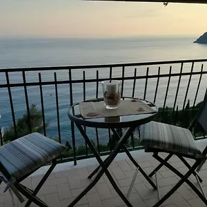 A & M House Moneglia